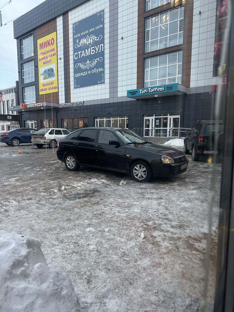 Продам машину Lada priora