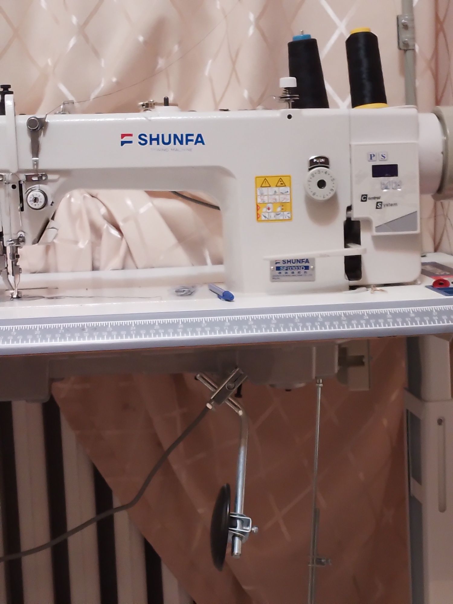 Швейная машина SHUNFA 0303D продам или меняю на колонковую машину