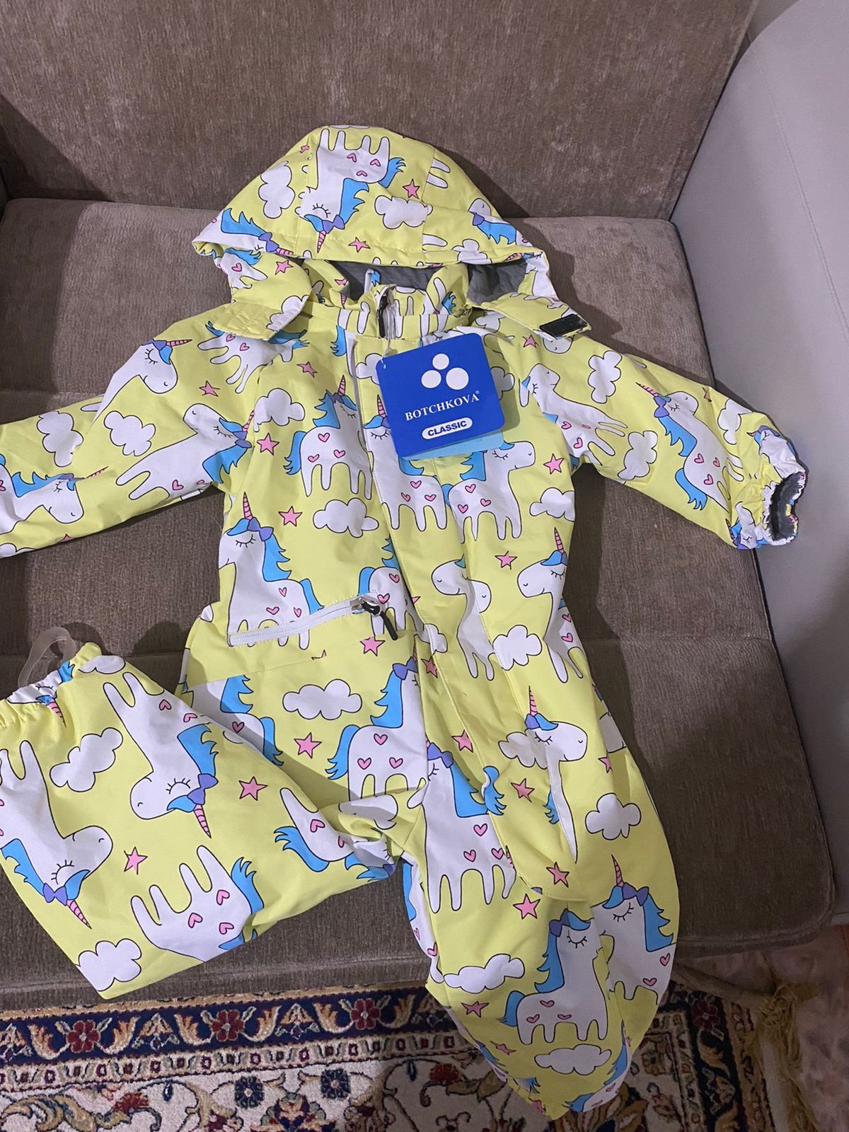 Продам детский комбинезон