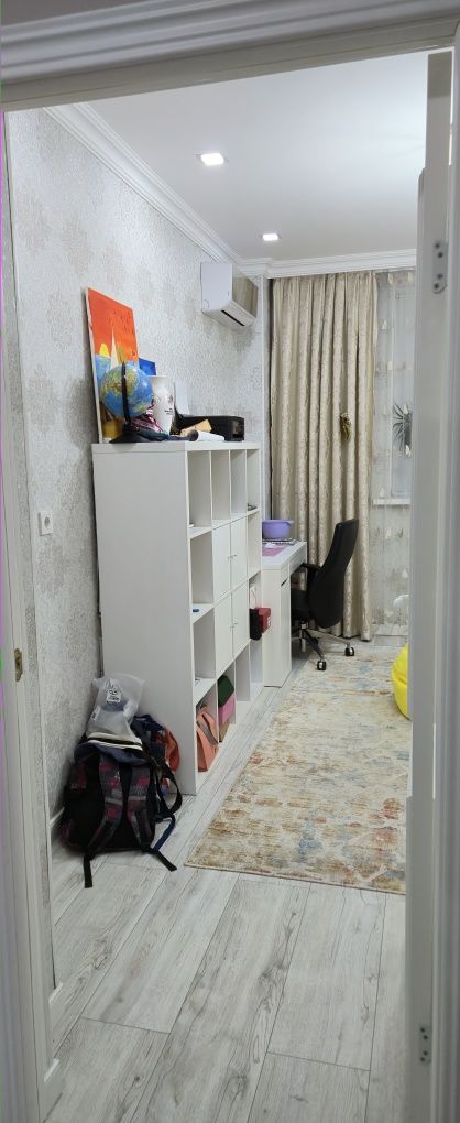 4-комнатная квартира · 126.5 м² · 2/8 этаж, Валиханова, ЖК Томирис