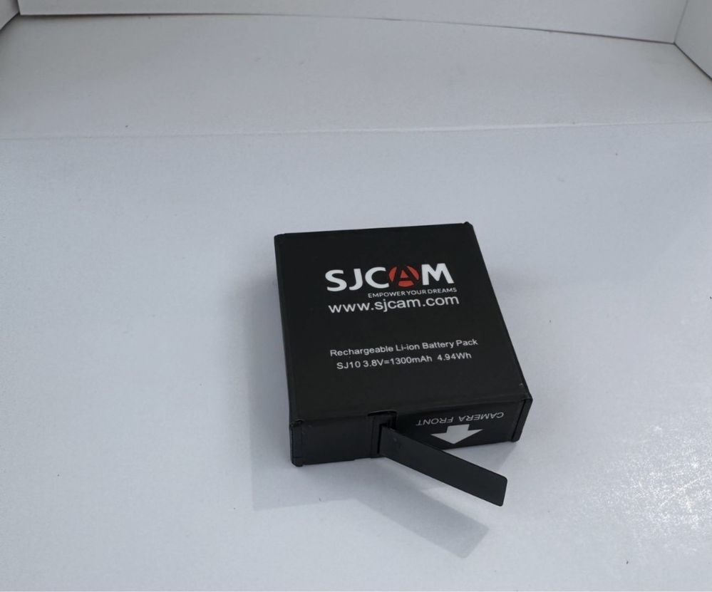 Продам экшн камеру Sj cam sj11 active