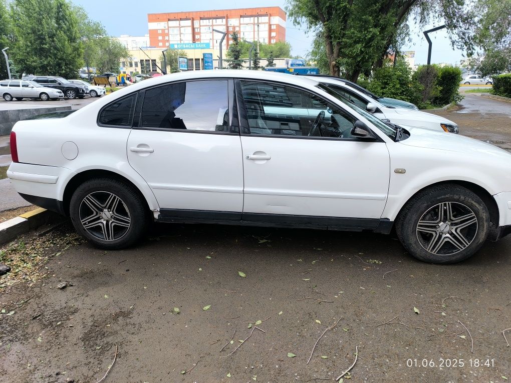 Продам машину срочно volkswagen passat B5