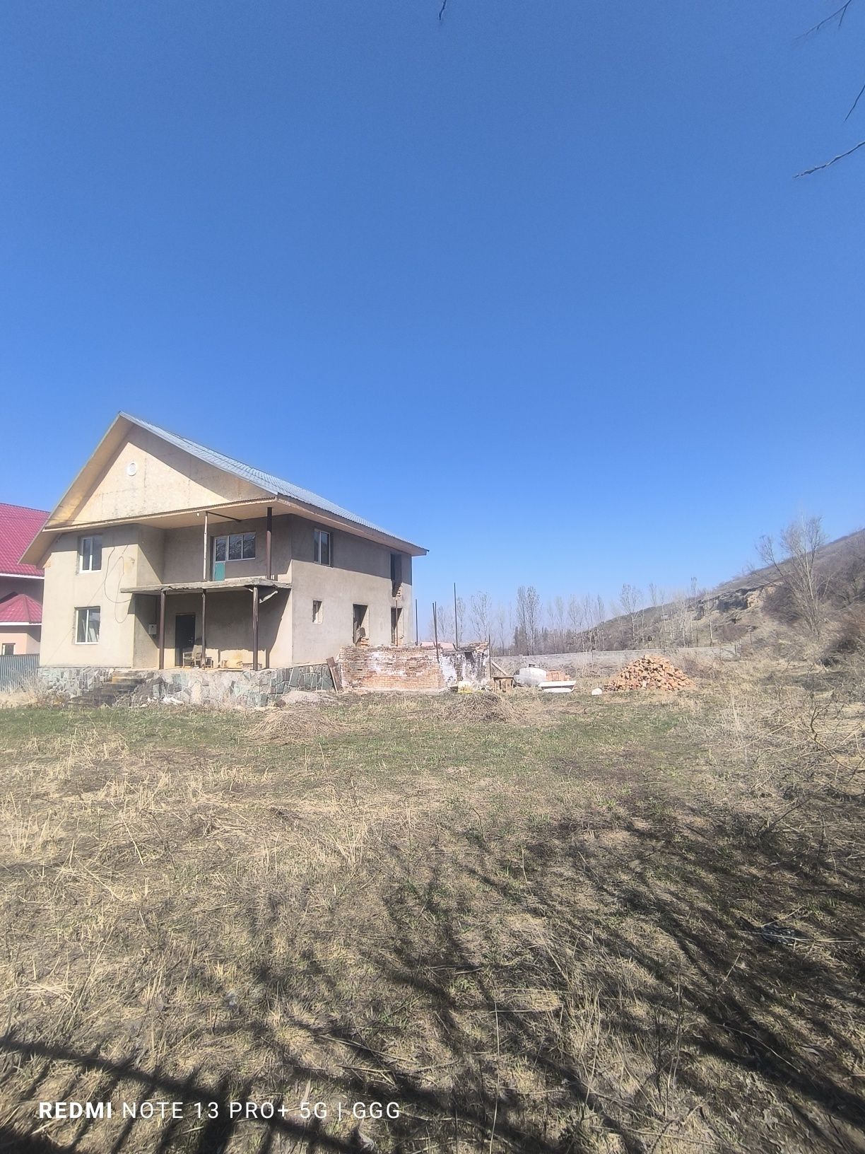 Продам дом недостроенный