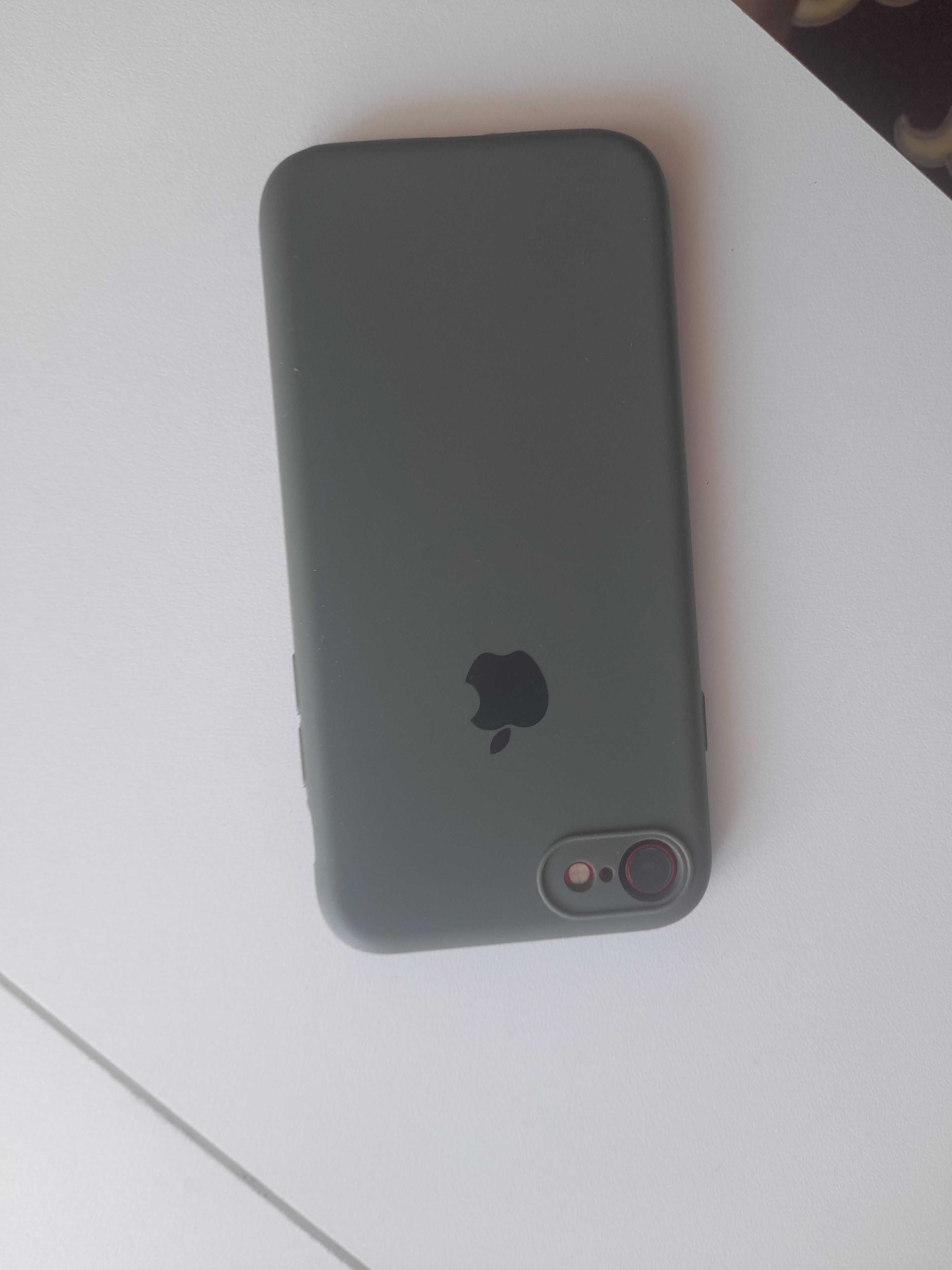 Продам iPhone 7 звонить.