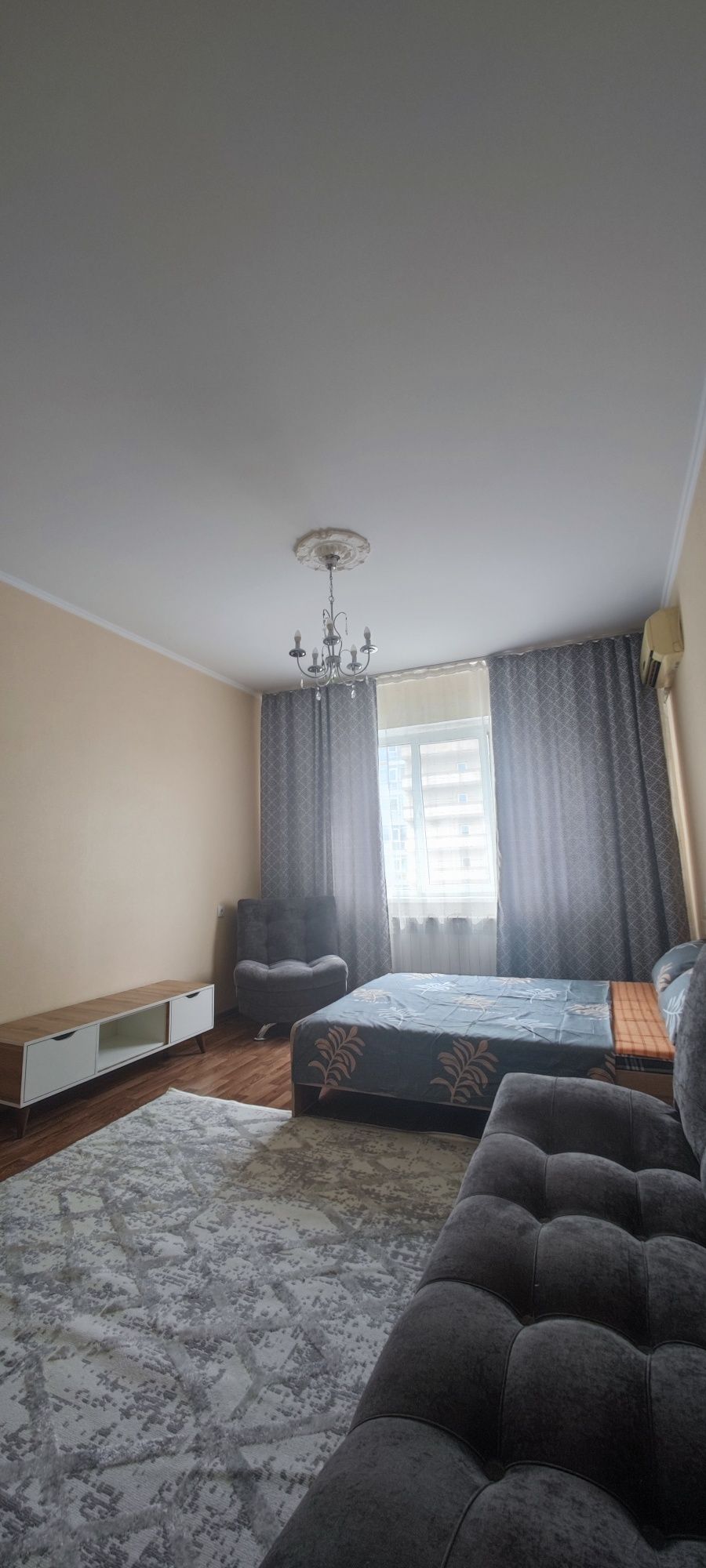 Срочно продается 1-ая квартира в районе Мега Центра
