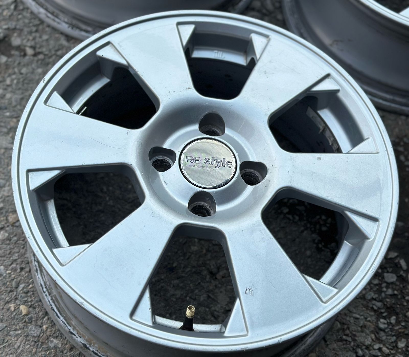Диски  титановые R15