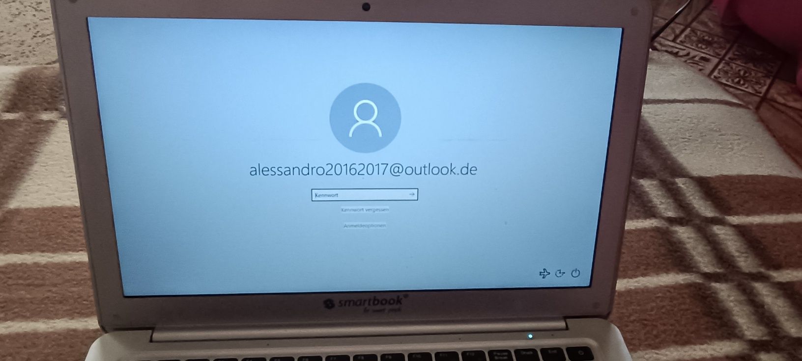 Продам ноутбук "SmartBook"