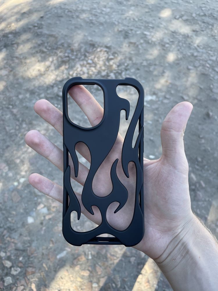 Чехол на Iphone 13