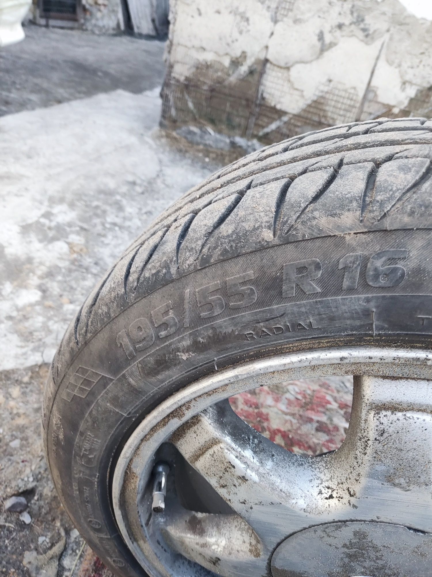 Диски r16 Toyota aristo 147 кузов , с резиной.