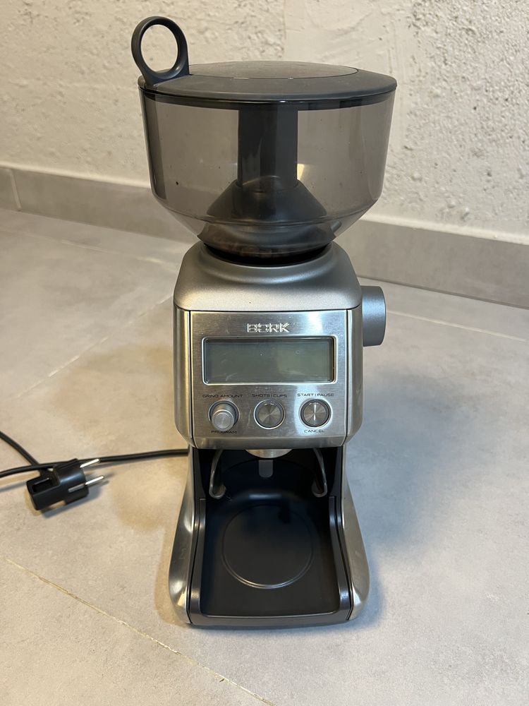 Кофемолка BORK J801 серебристый