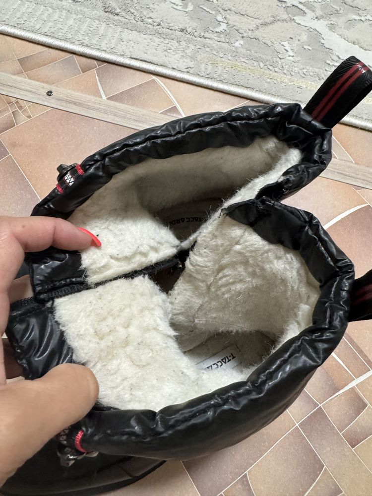 Зимние сапожки на девочку