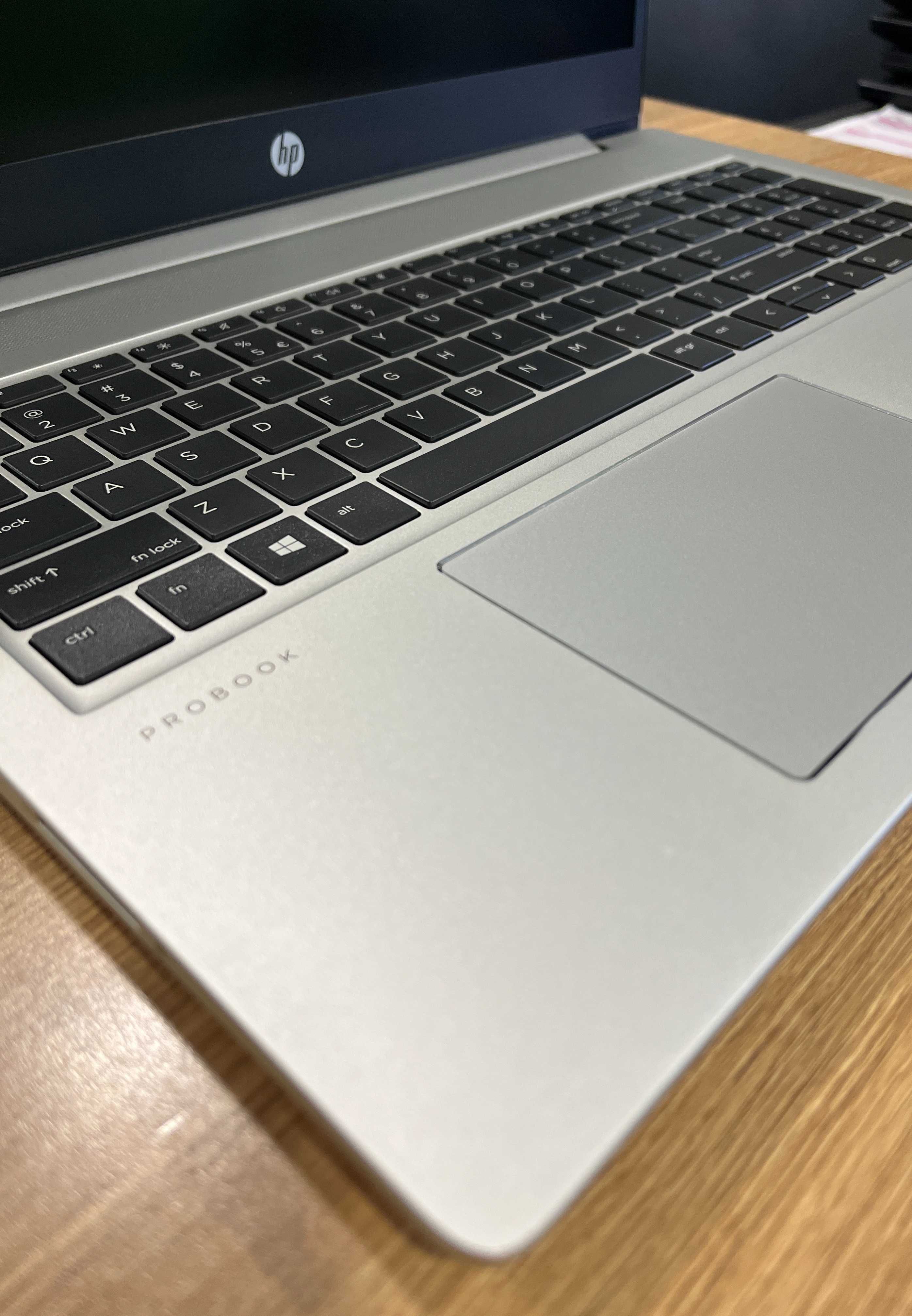 HP ProBook 450 G7. Core i5-10210U 1.6/4.2 GHz, 8/256 GB