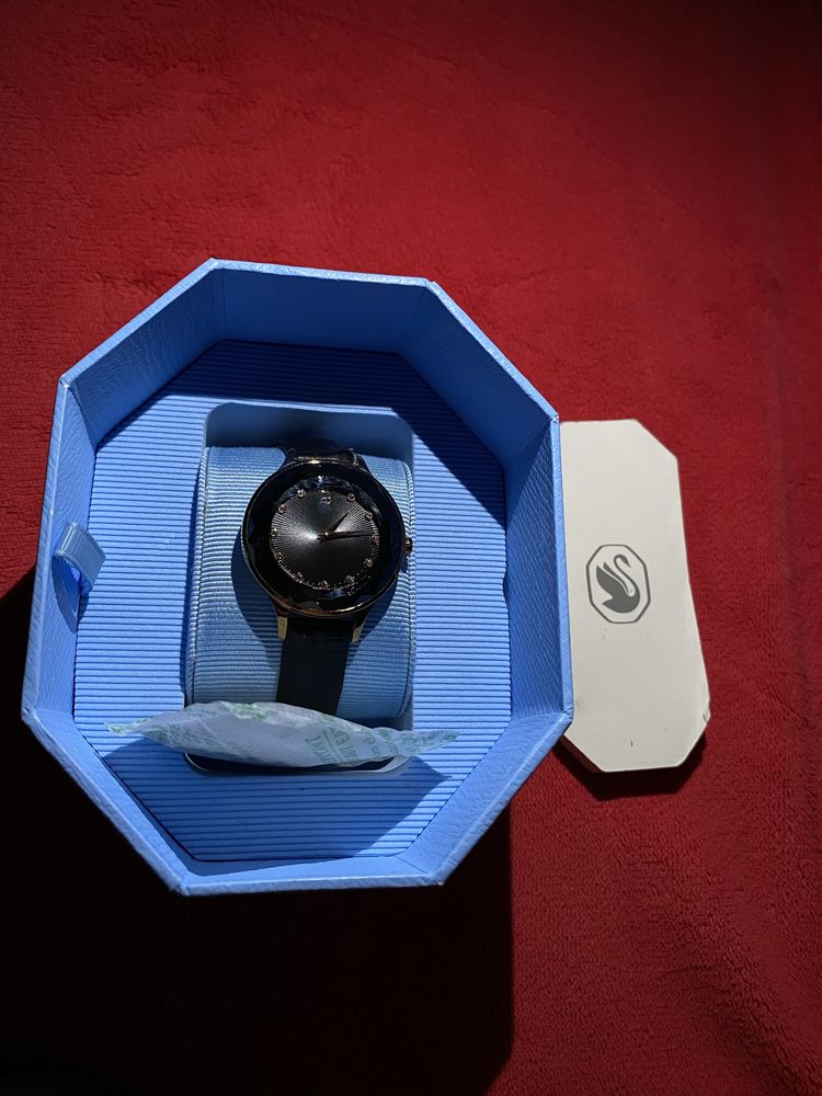 Часы swarovski продам