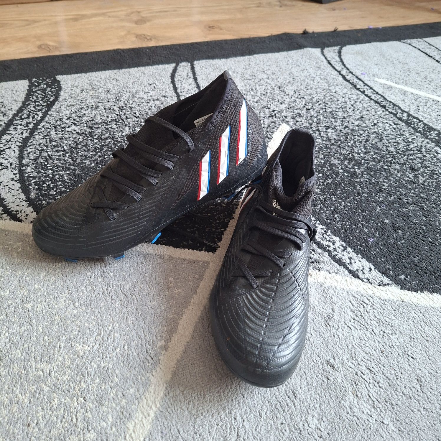 Бусты Adidas PREDATOR EDGE.2