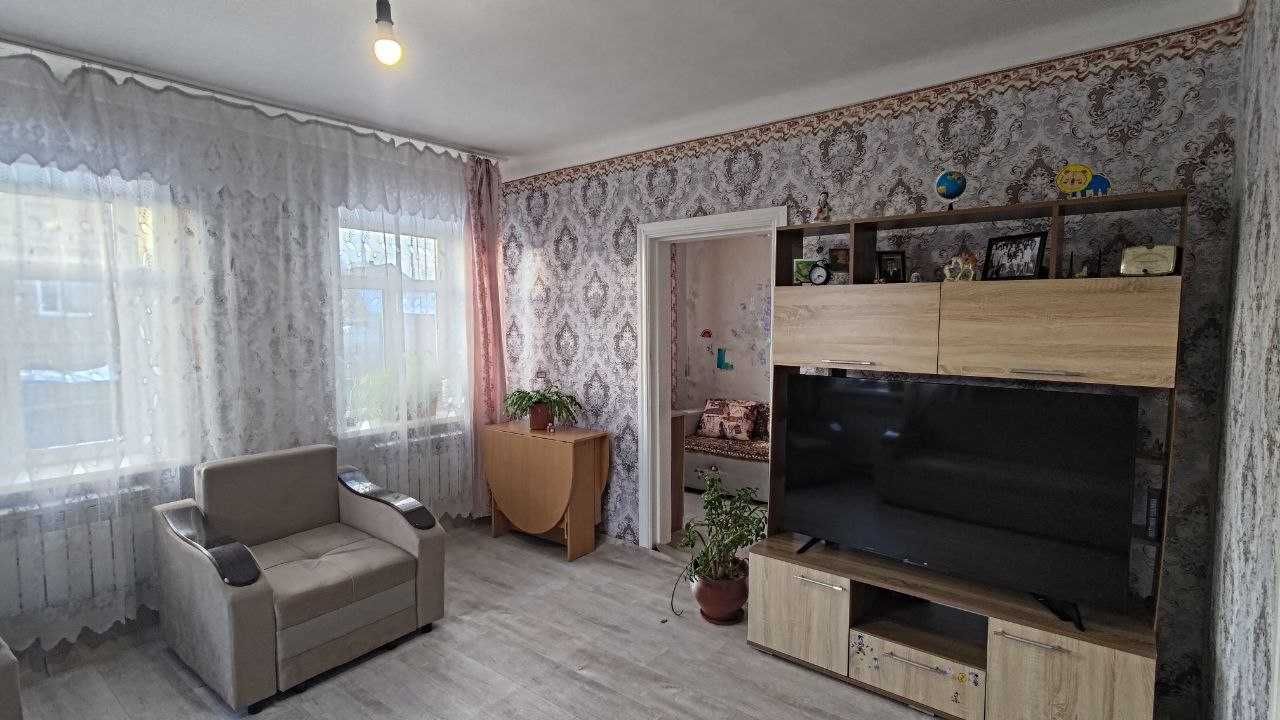 ,,, Продам 4-х комнатный ДОМ в Пришахтинске