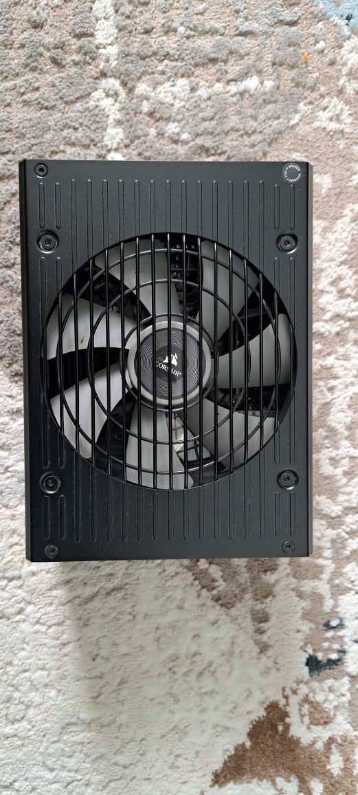 Продам блок питания HX 1200