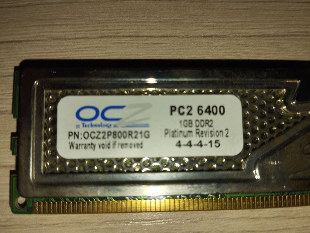 OCZ Platinum revision 2 по 1GB каждый