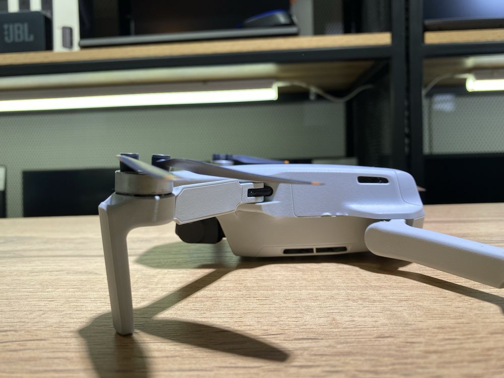 Квадрокоптер DJI Mavic Mini 2, Fly More Combo, белый, 10538/А10