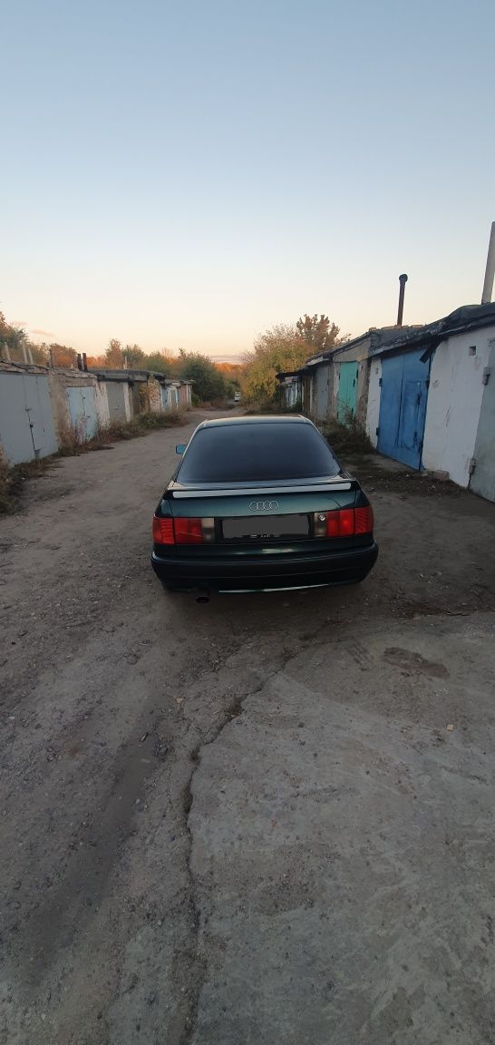 Продаю Ауди 80 в4