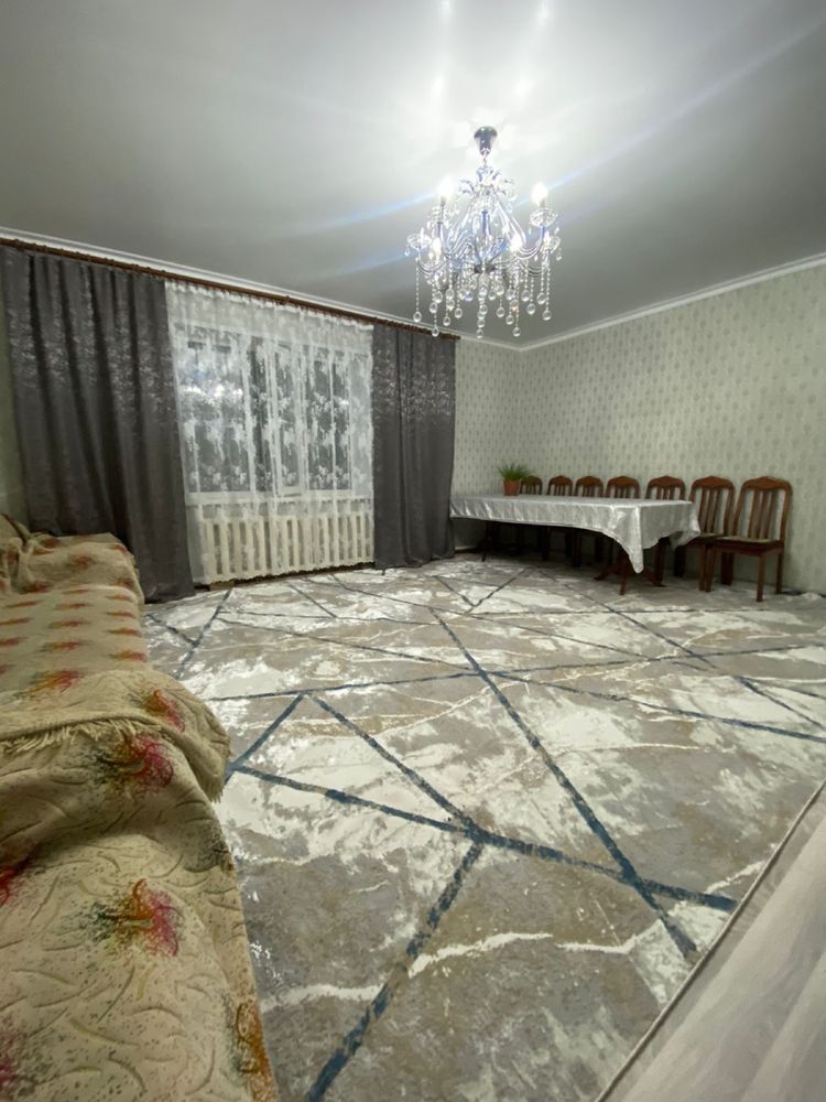 продам почти новый ковер