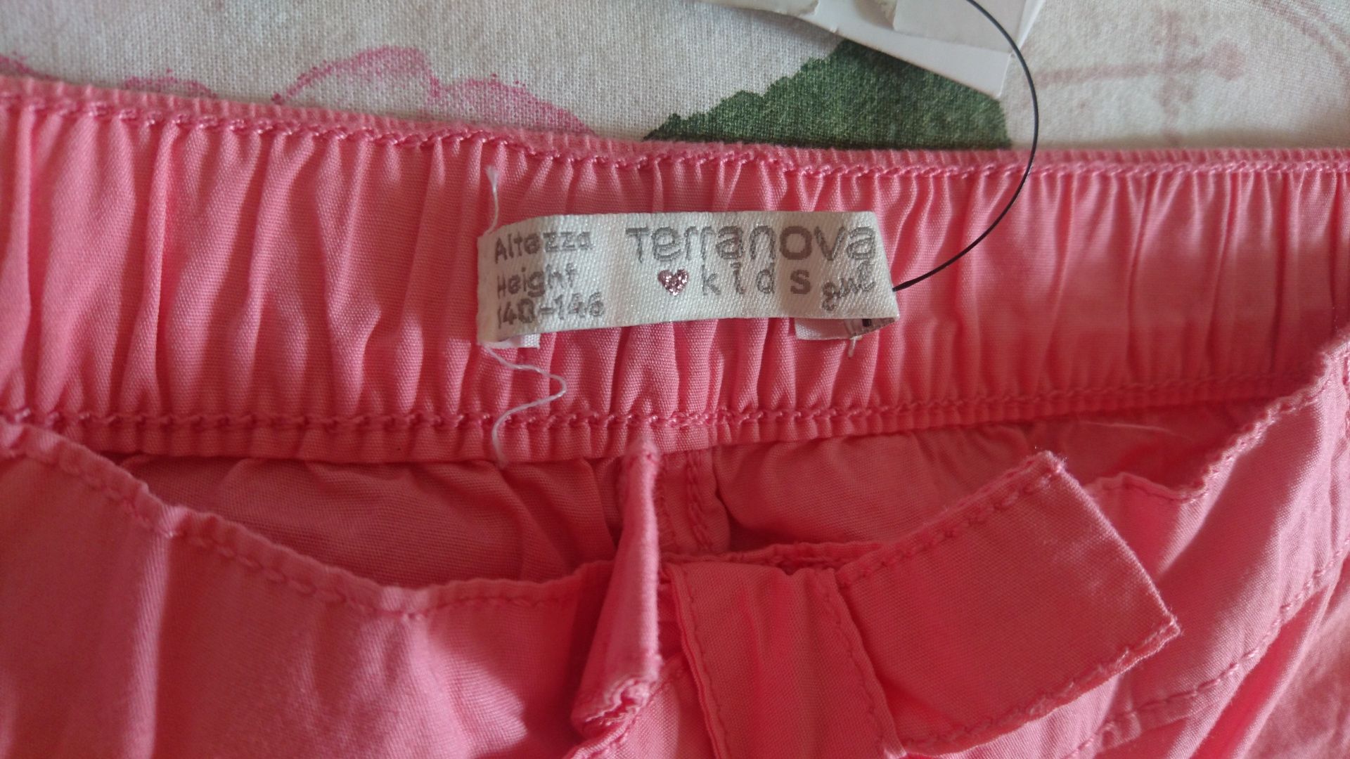 Новые шорты на 10-11 лет (140-146 см) Terranova