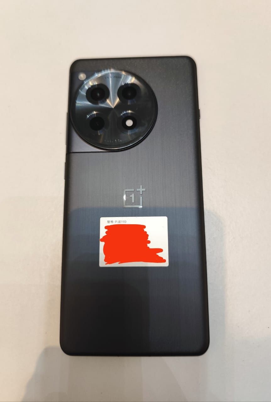 Oneplus Ace 3 12 Гб/256 ГБ