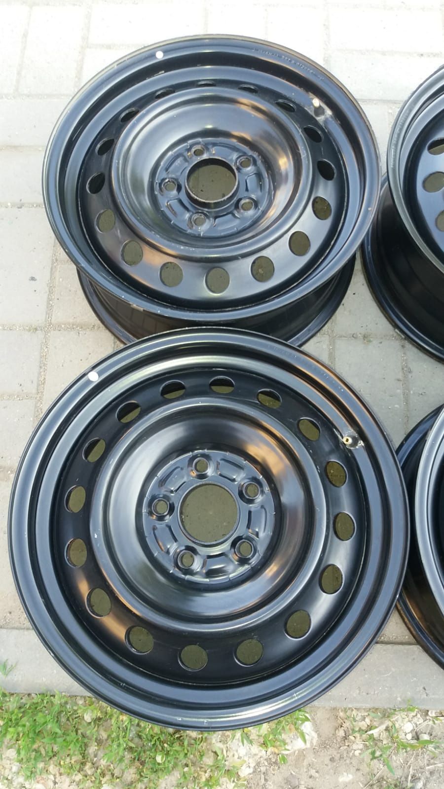 Продам НОВЫЕ  диски R16 на японские автомобили