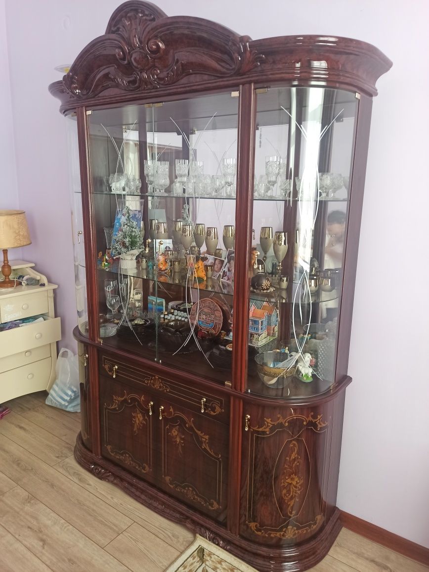 Продам сервант в гостиную белоруссия
