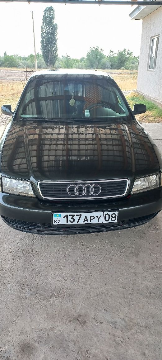 Срочно продам Ауди А4