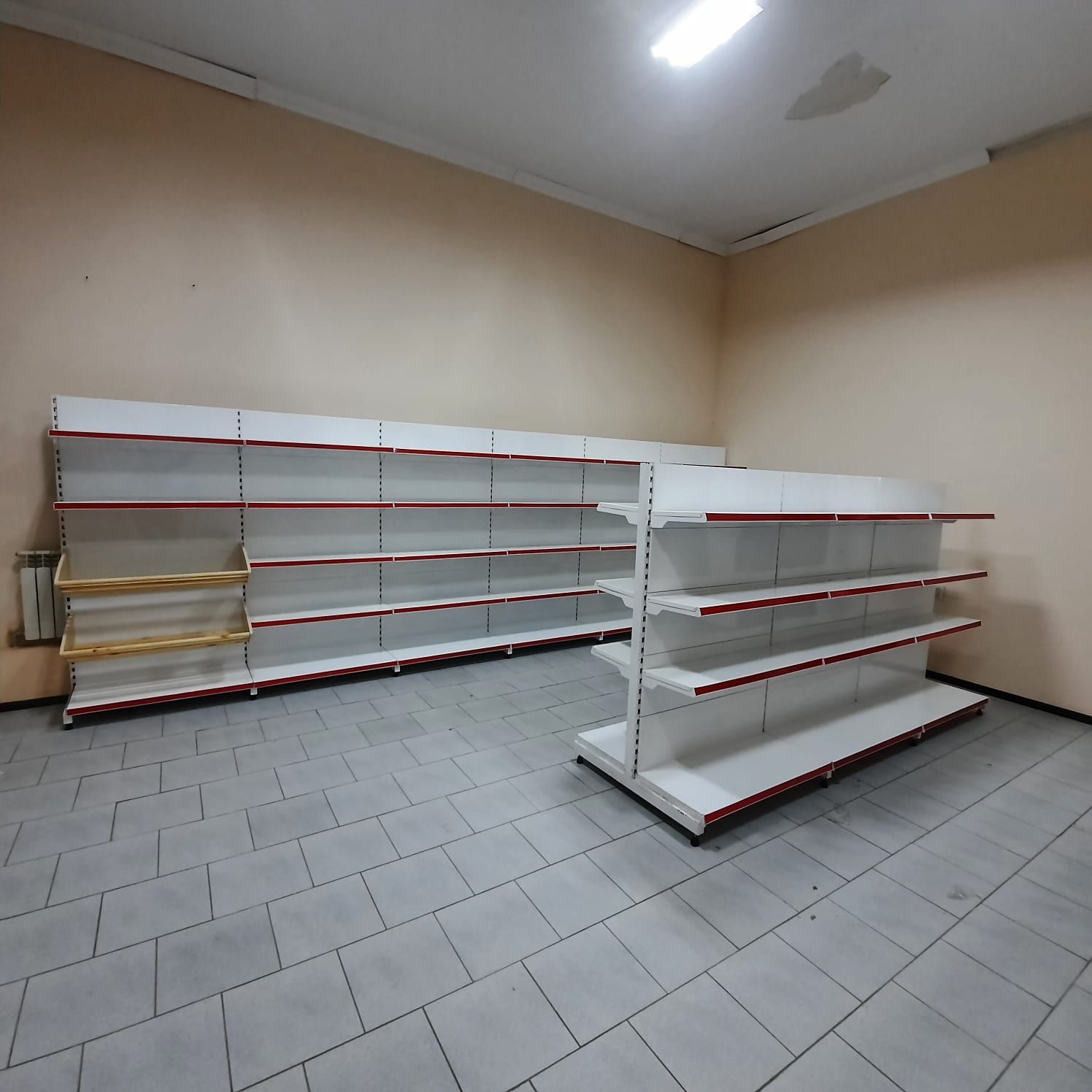 Стеллажи полки овощные хлебные кассовые боксы корзины
