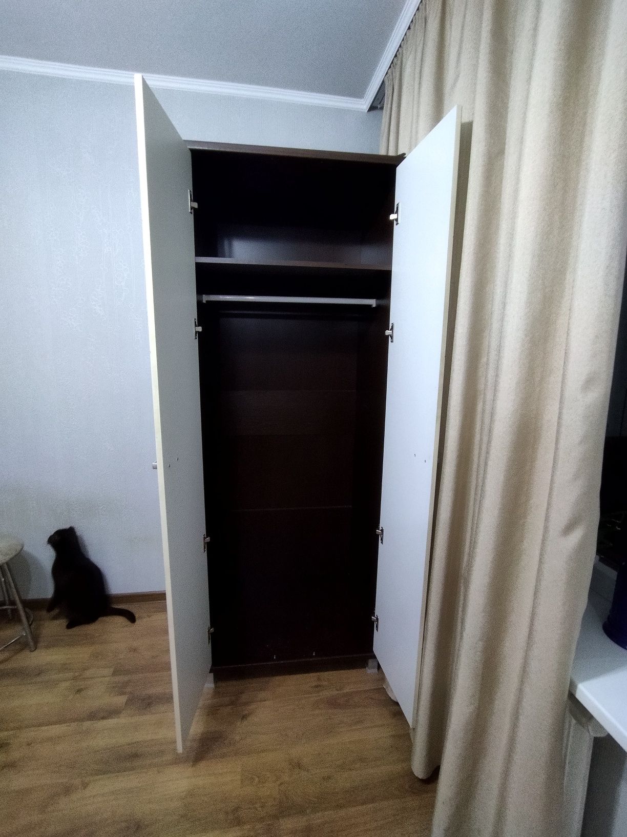 Продам Шкаф почти новый