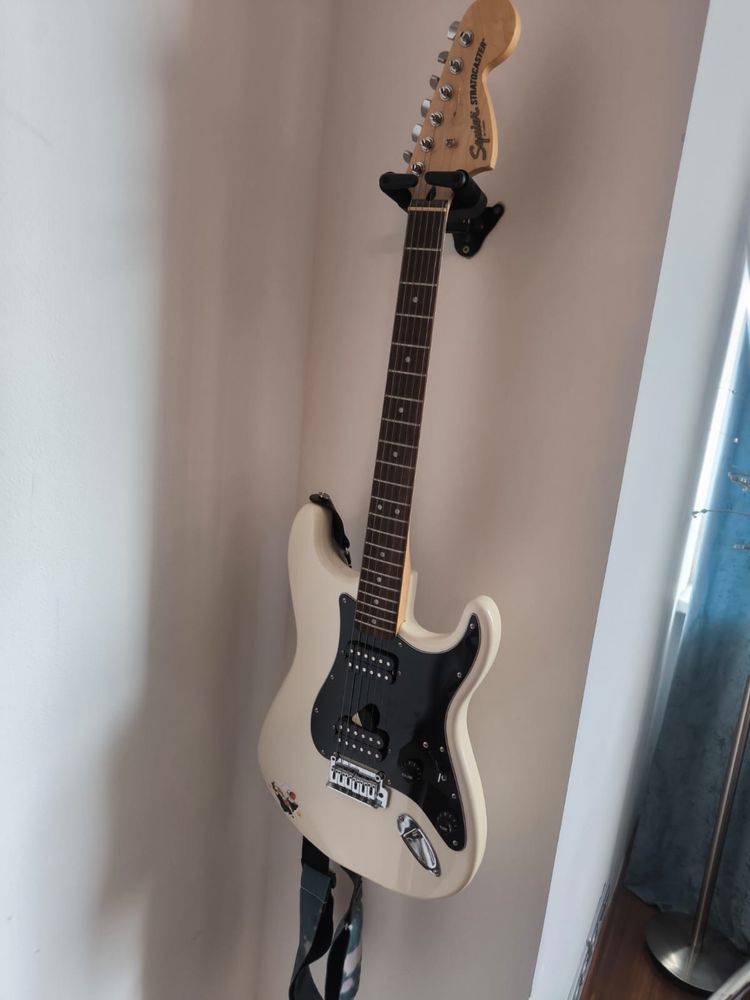 Гитара Squier Affinity Stratocaster HSS