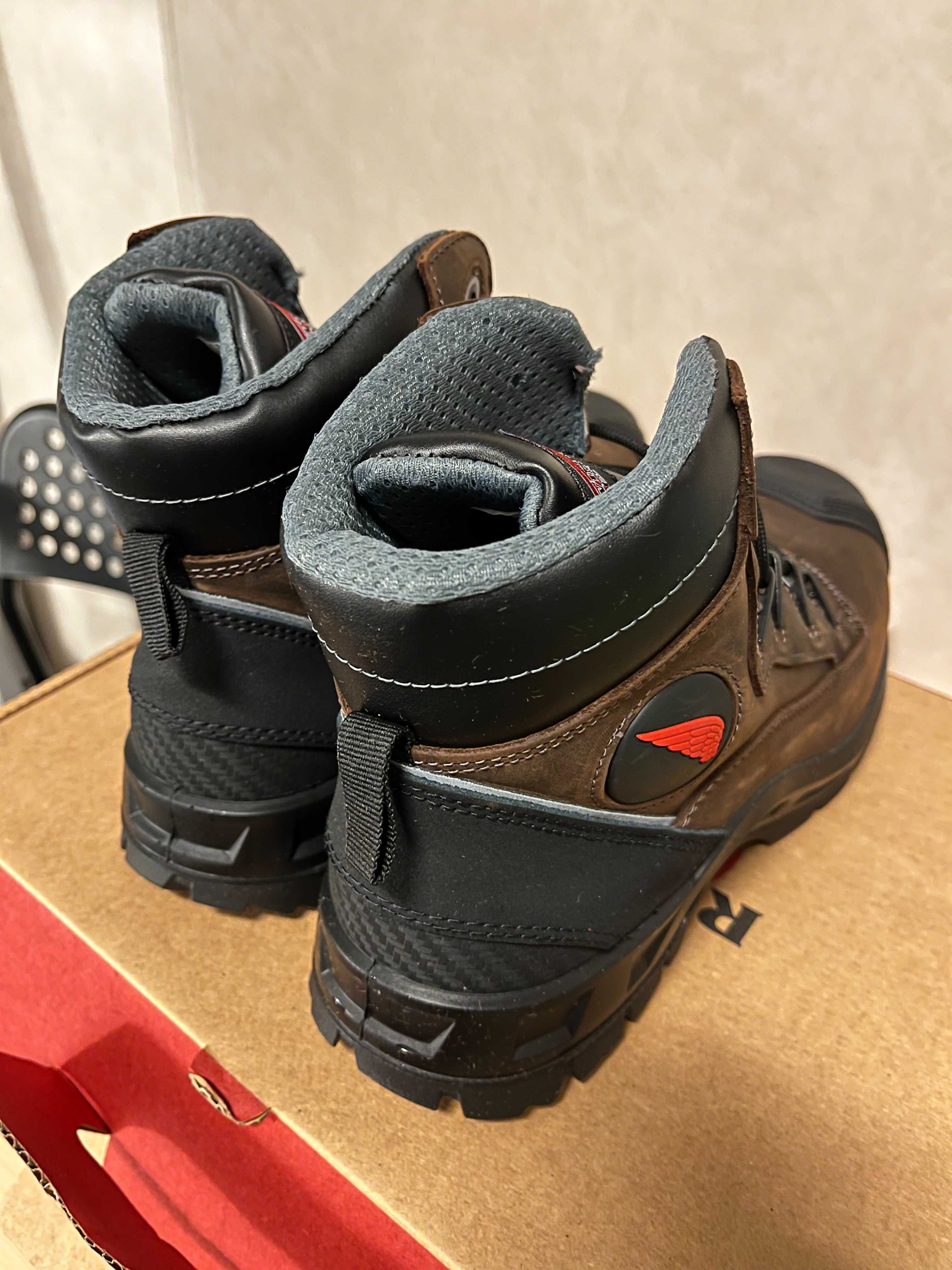 Продам новую спецобувь Red Wing. Размер - 42