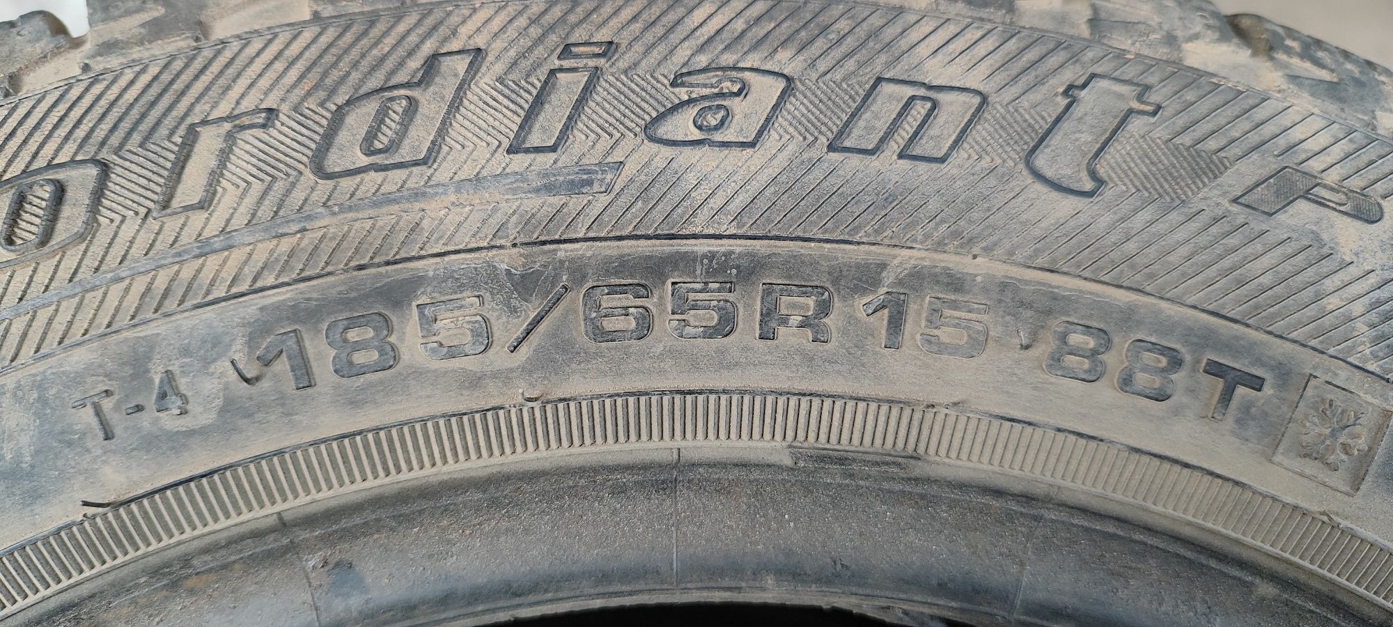 Зимняя резина 185/65 R15