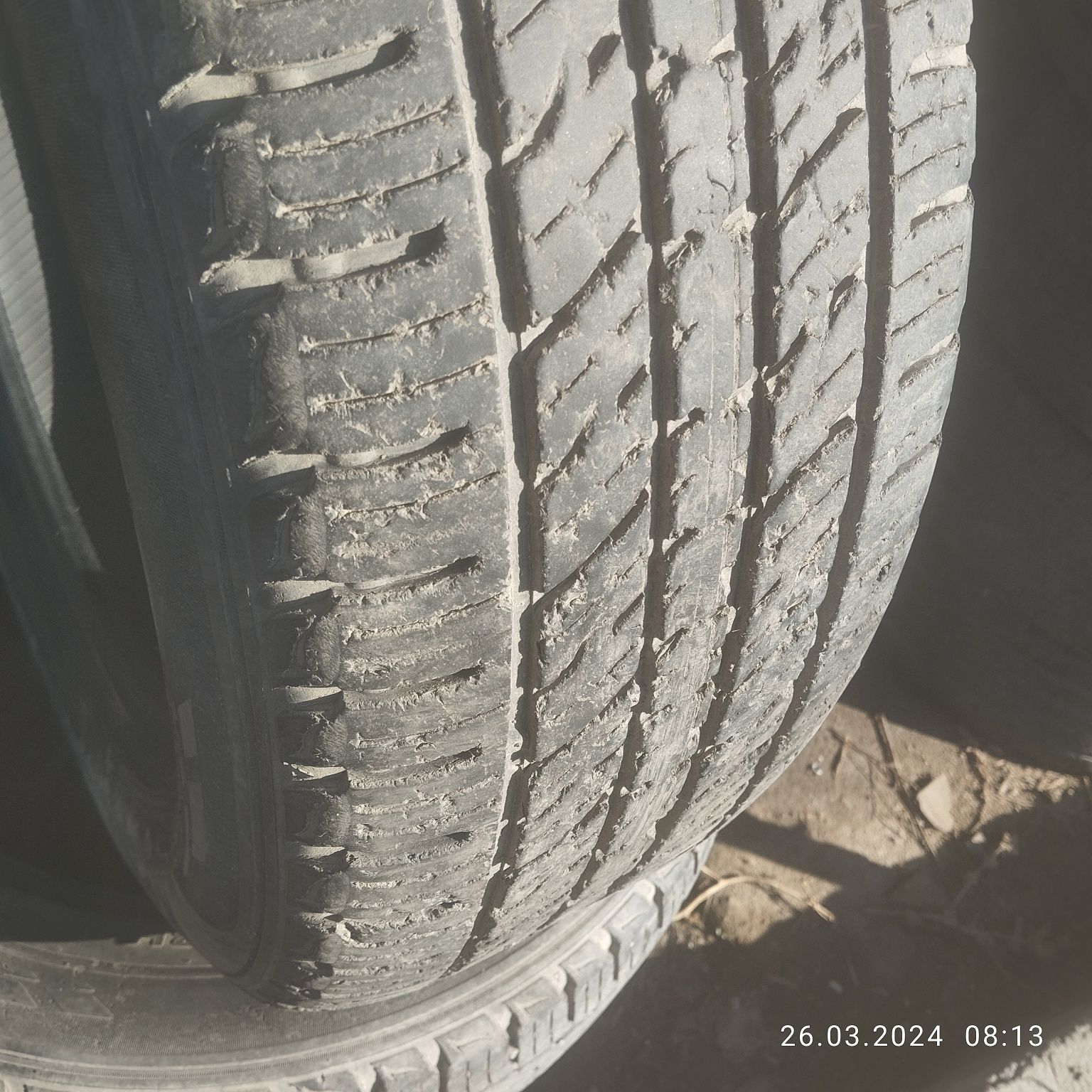 Продам шины пара на 235,.60,.R 18.  За 20000