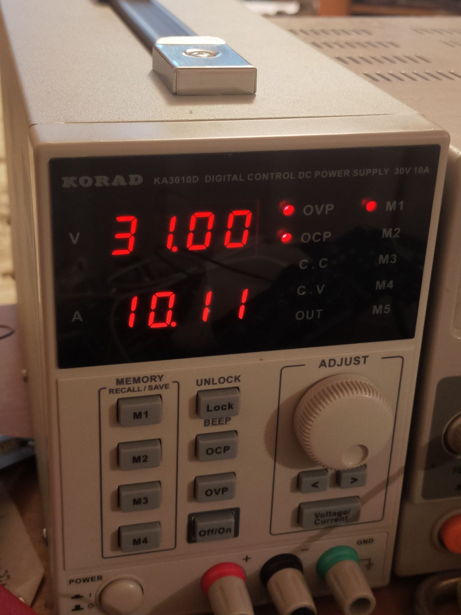 Korad KA3010D — лабораторный блок питания (31V, 10A)