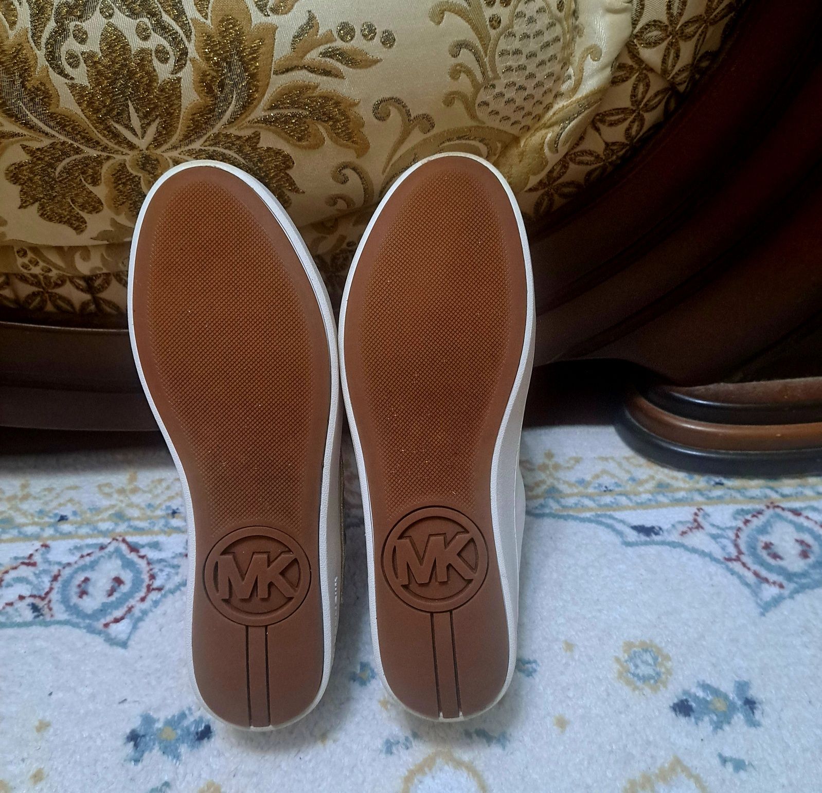 Кроссовки Michael Kors в идеале, размер 38-39