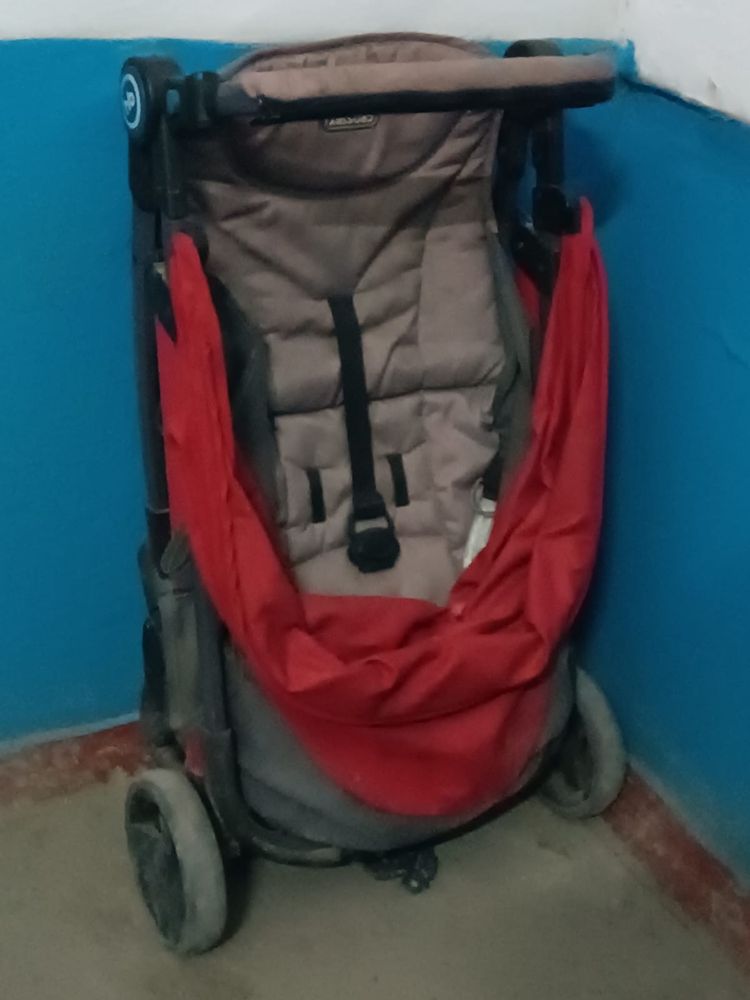 Продам коляску срочно