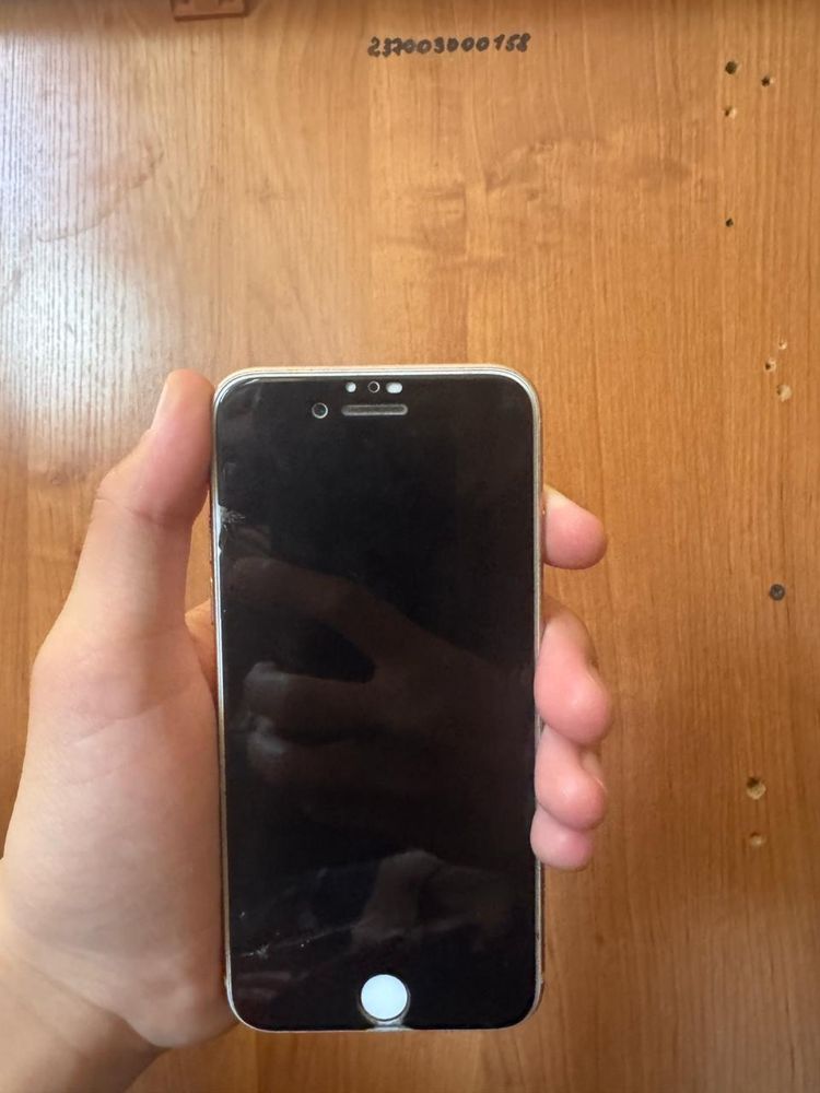 Айфон8 100/128 Touch id работает трутое есть камера четкий