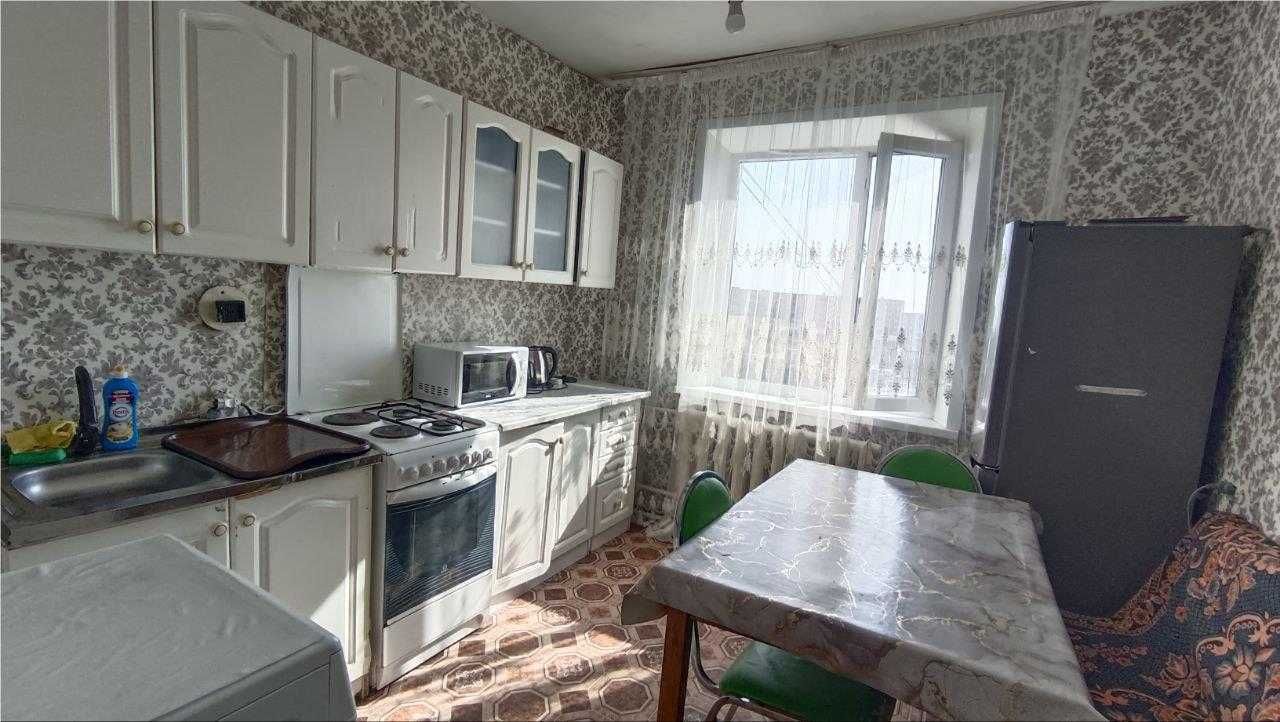= 2-ком. 50 м2, улучшенная, 10/10, техэтаж, Голубые Пруды, Майкудук