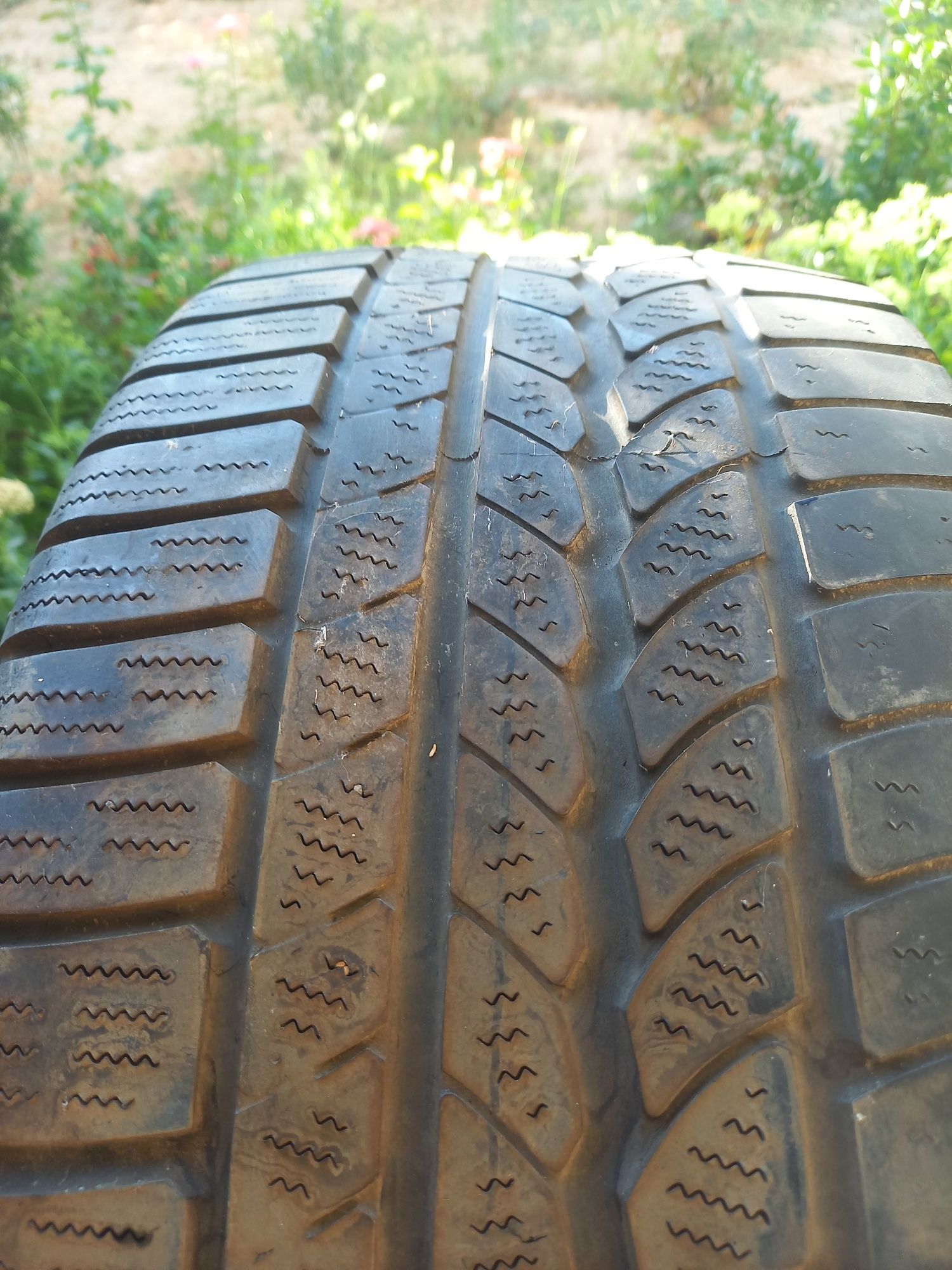 Шины continental 235/45R17