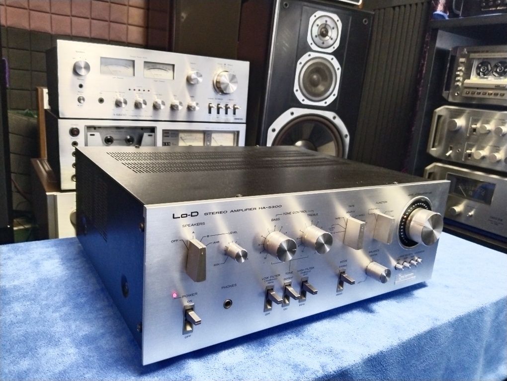 Lo-D/HITACHI HA-5300 стерео усилитель