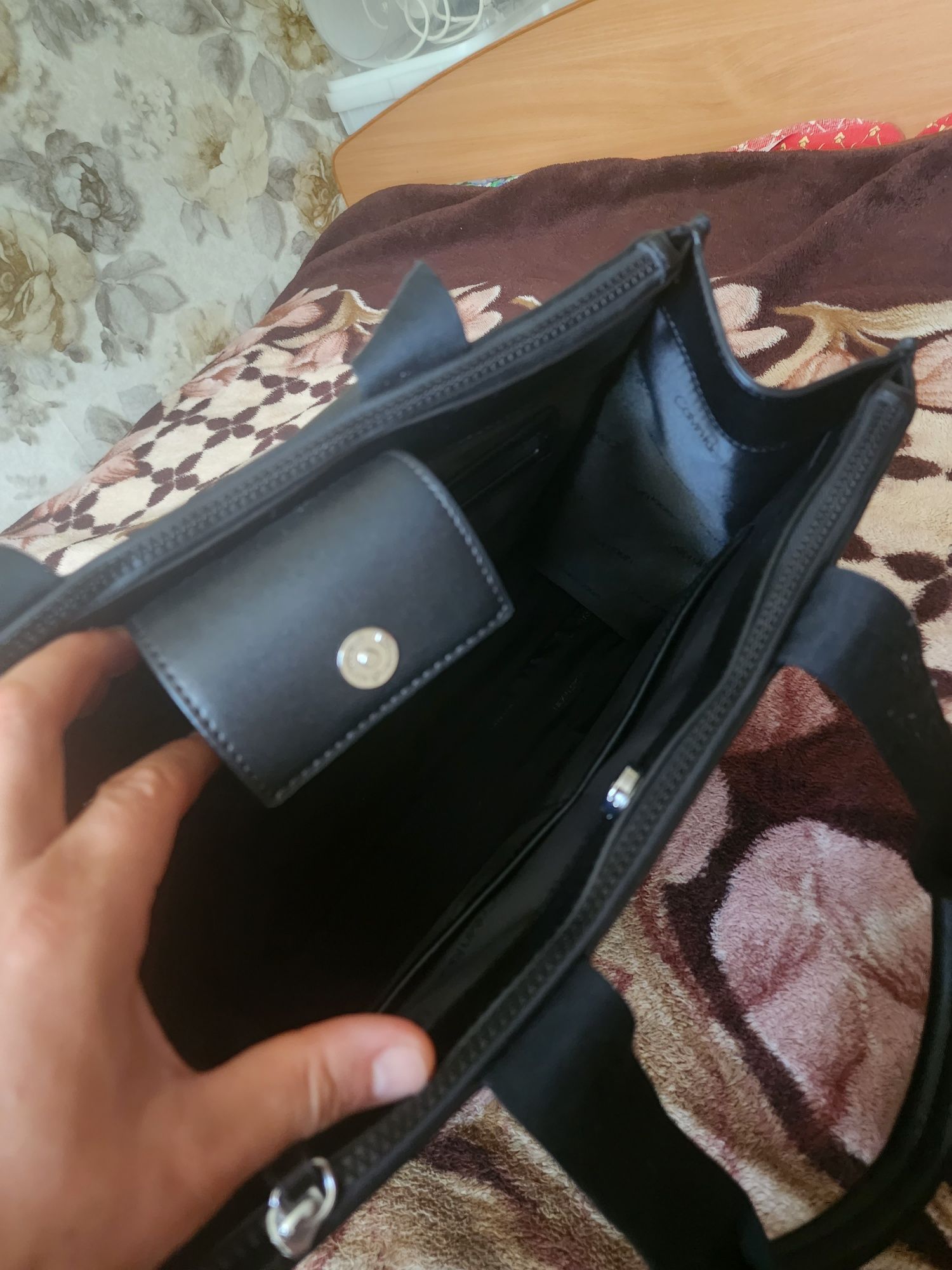 Продам сумку Calvin Klein новая из сша