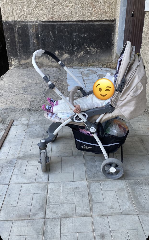 Продам б/у демисезонную коляску