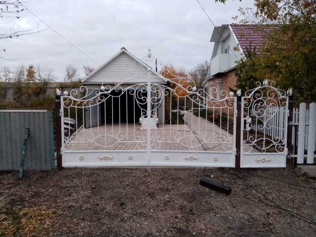 Изготовим ворота с калиткой, заборы, навесы и т.д.