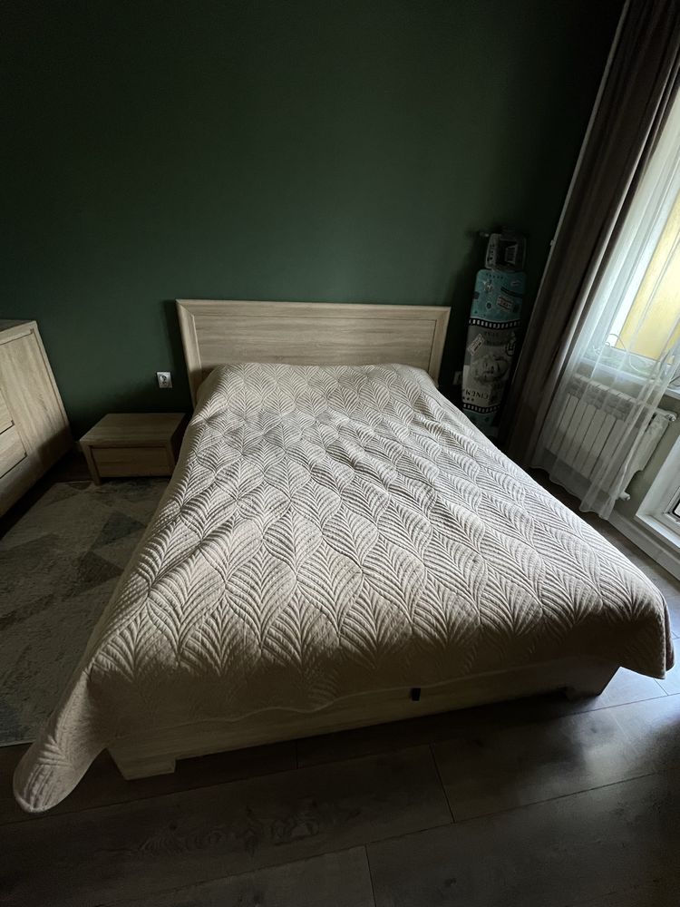 Кровать 160*200, 2 тумбы, 1 комод