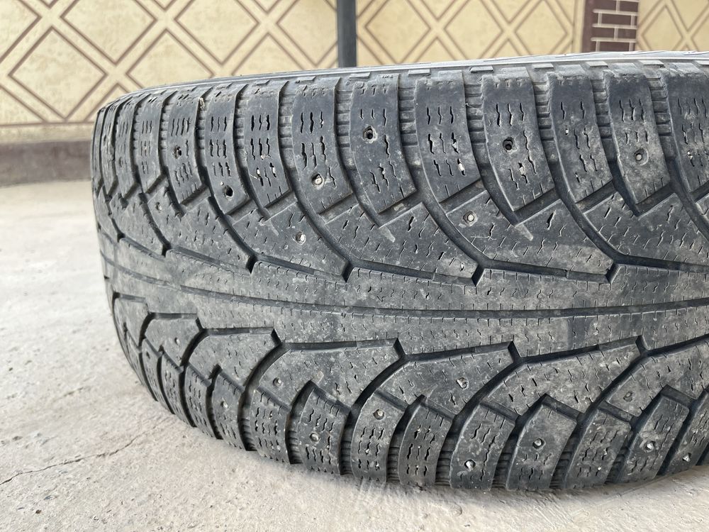 Комплект шины 285-60-r18