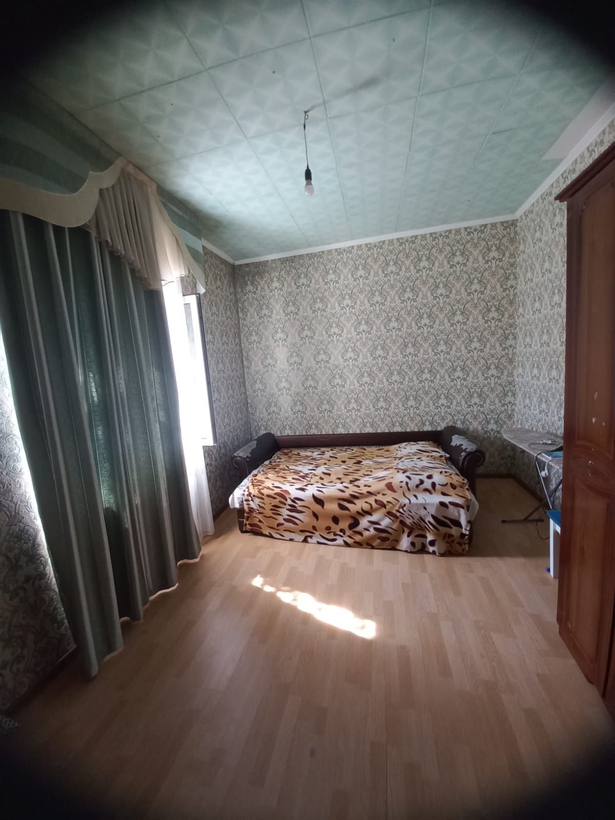 Большой добротный дом
