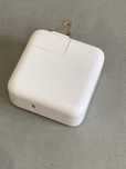 Срочно продам оригинальный зарядник Apple 30W (PD)