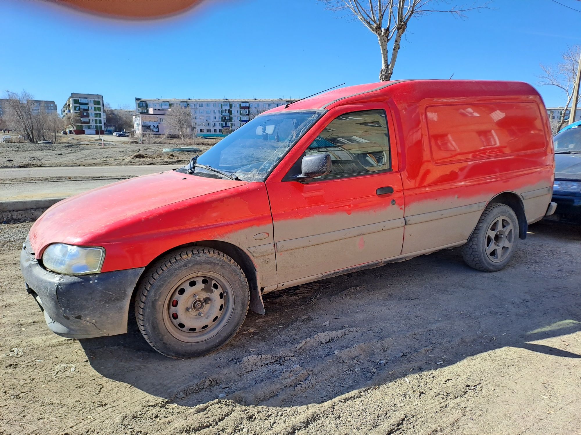 Продам машину форд экорд
